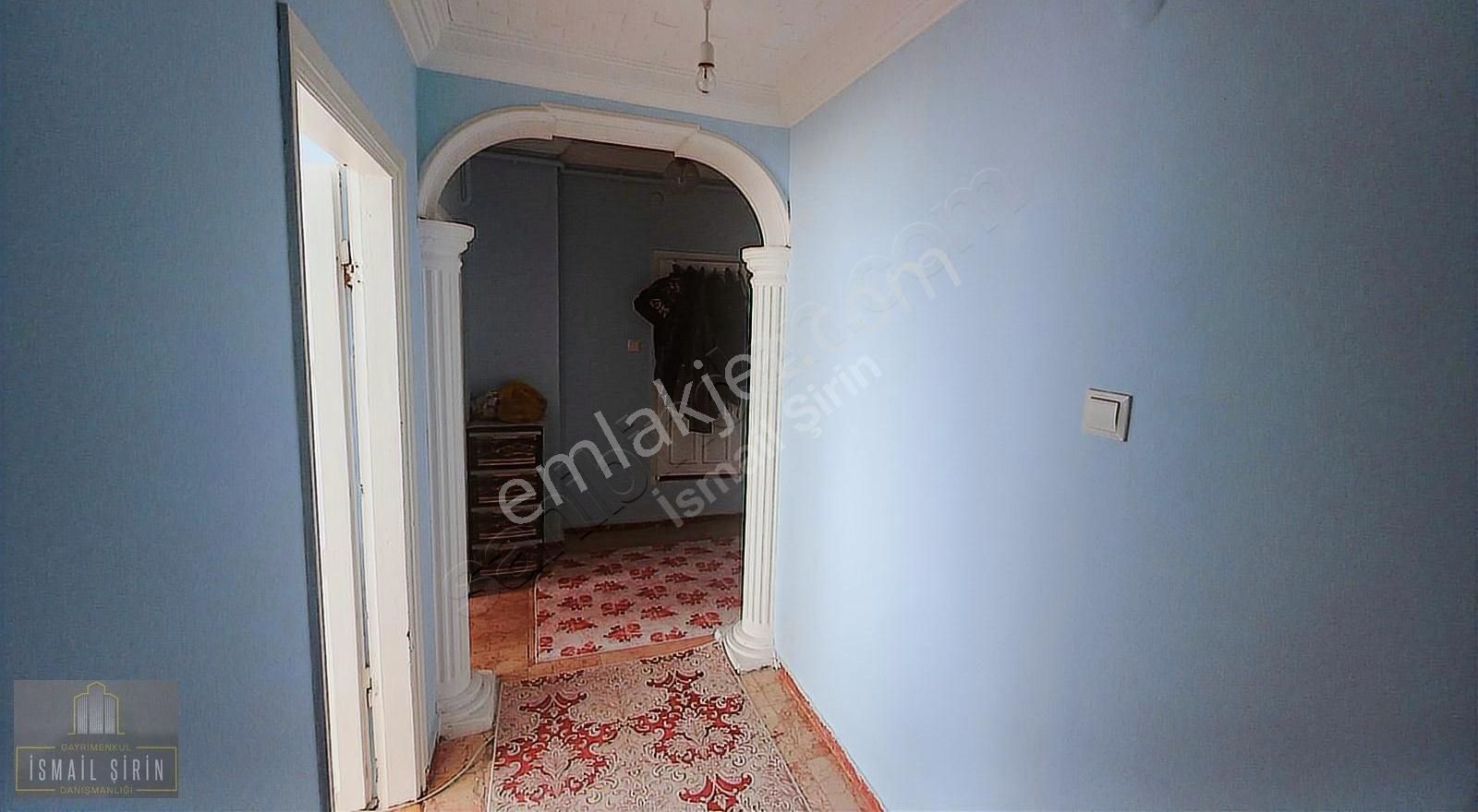 İsmail Şirinden Merkezde Ara Kat Geniş Bakımlı Daire - Görsel 9