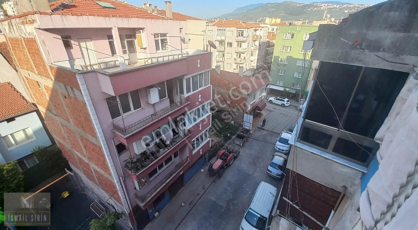 İsmail Şirinden Merkezde Ara Kat Geniş Bakımlı Daire - Görsel 17
