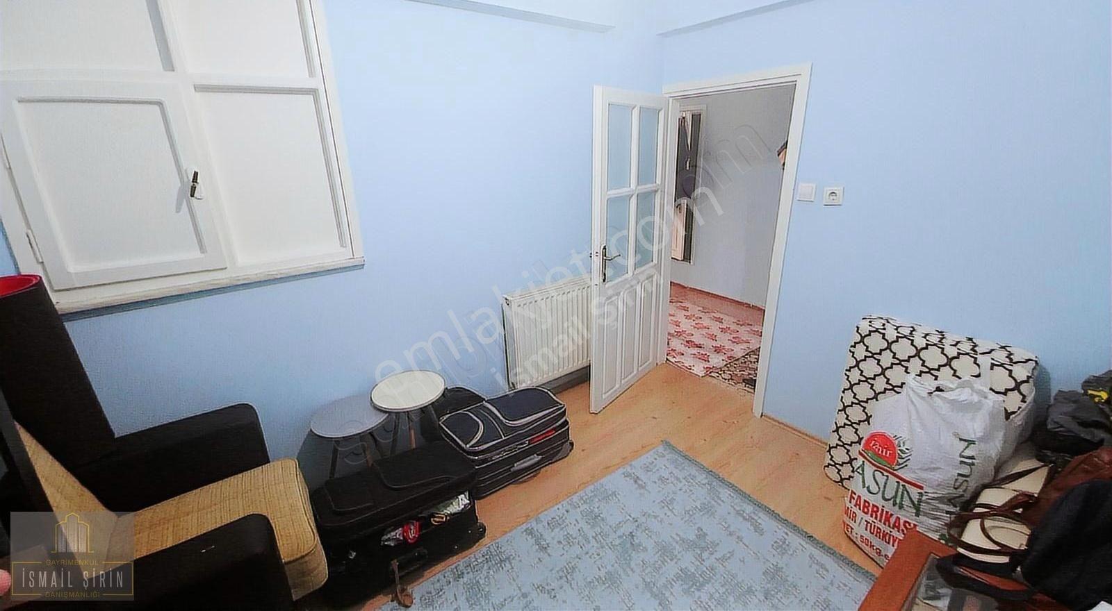 İsmail Şirinden Merkezde Ara Kat Geniş Bakımlı Daire - Görsel 11
