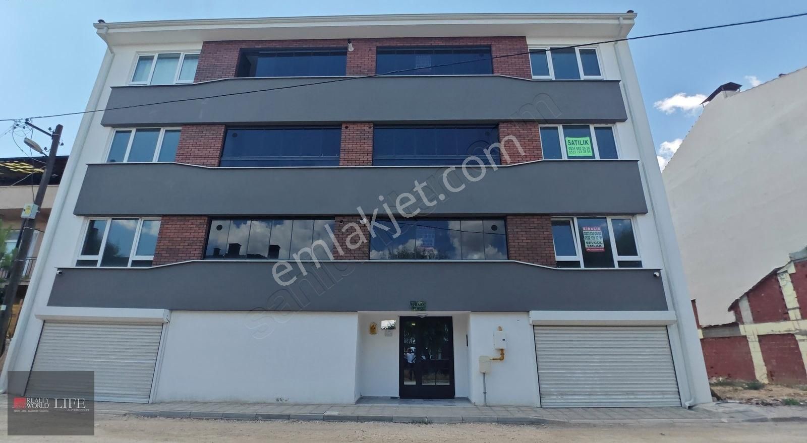 Rw Lıfe// Zincirlikuyu Mh Güner Sk.üzeri Sıfır Kiralık 1+1 Daire