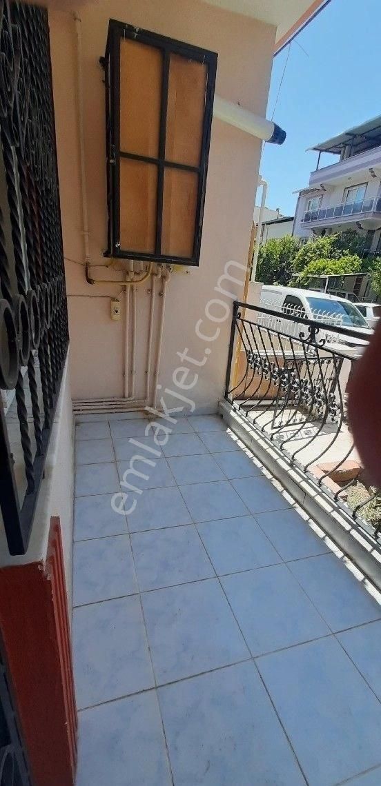 Manisa Akhisar Ulu Cami Mah. Gazi İlk Öğretime Yakın 3+1 Kiralık Daire