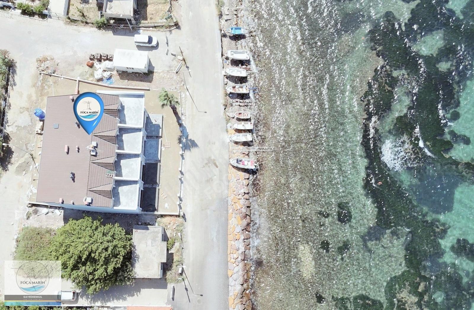 Yenifoça Cumhuriyet Mahallesinde Denize Sıfır 2+1 Dubleks Daire - Görsel 2