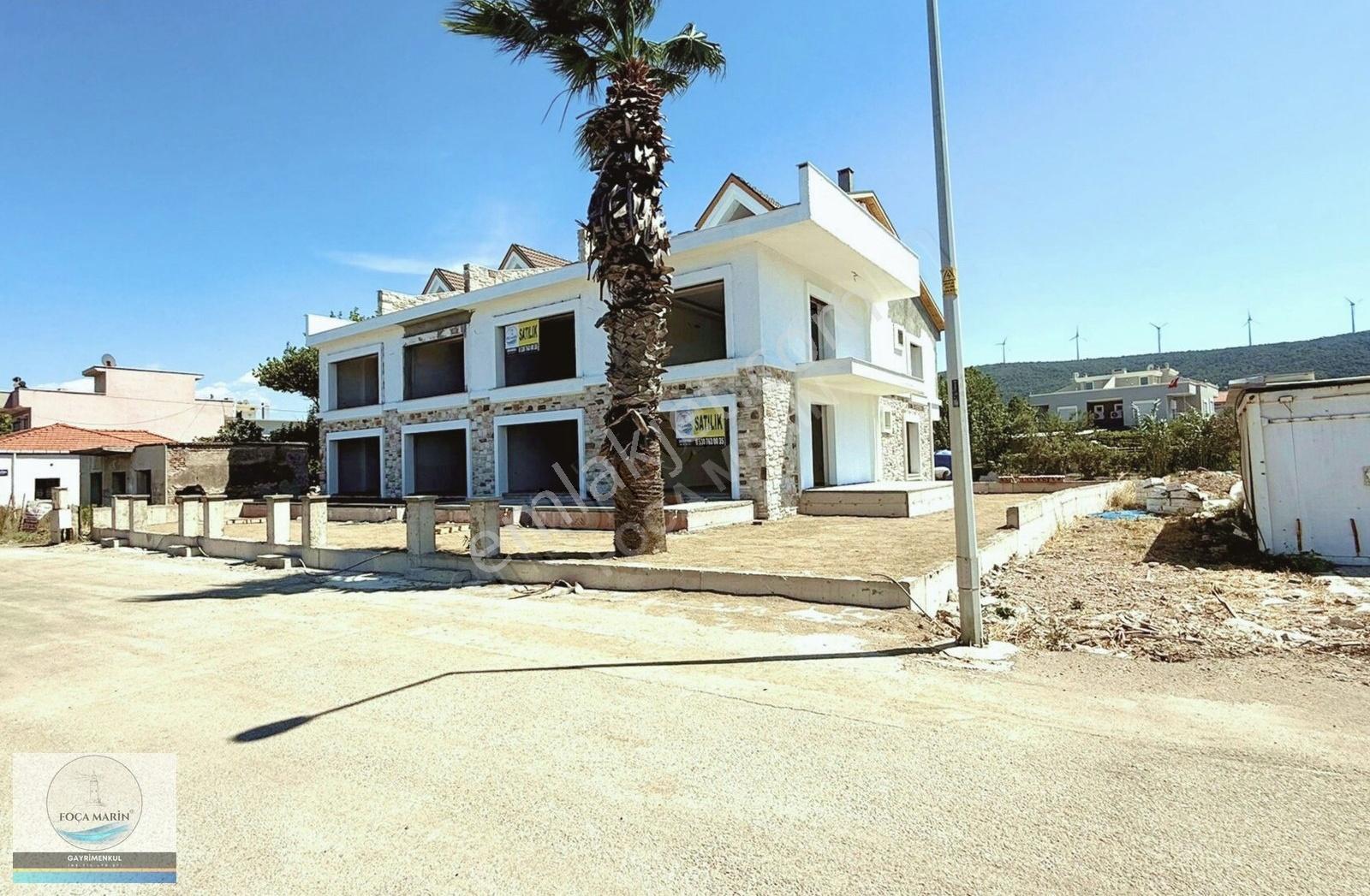 Yenifoça Cumhuriyet Mahallesinde Denize Sıfır 2+1 Dubleks Daire - Görsel 20