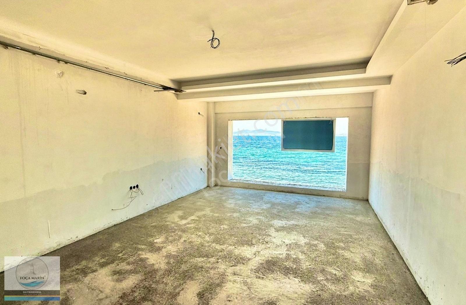 Yenifoça Cumhuriyet Mahallesinde Denize Sıfır 2+1 Dubleks Daire - Görsel 19