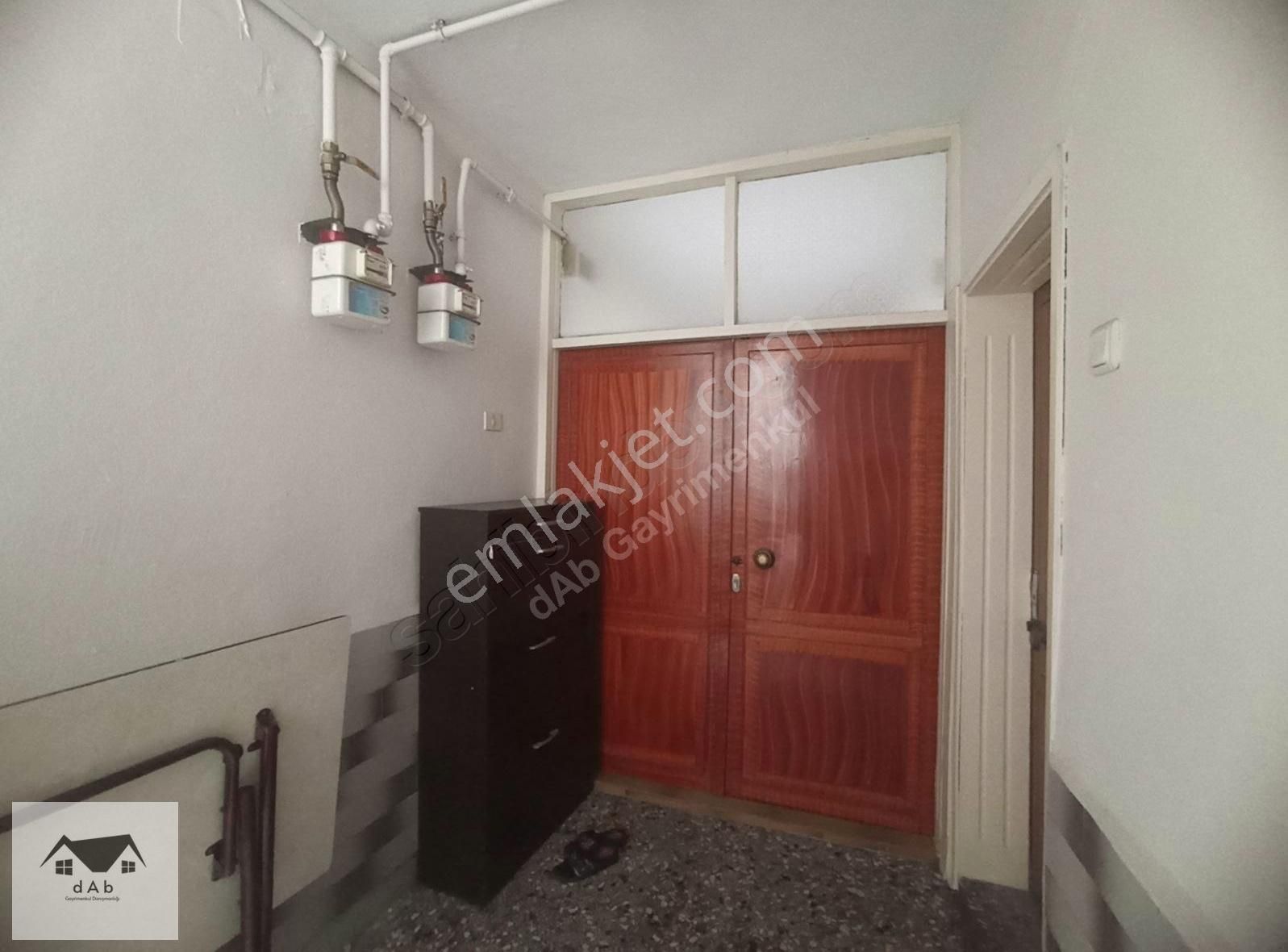 Kent Meydanı Altında Kiralık Daire