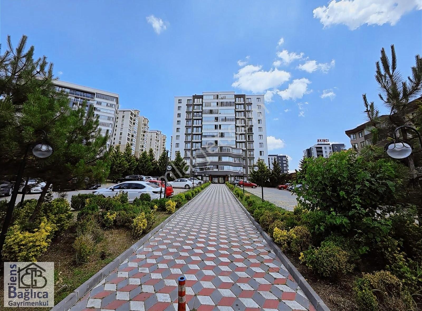 Biens'ten Perla Evlerinde Manzaralı Satılık 4+1 Saire