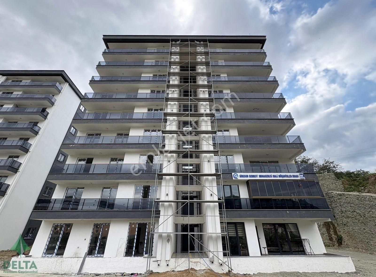 Aksu Mahallesi Stadıum Cadde Evleri'nde Satılık 3+1 Lüks Daire