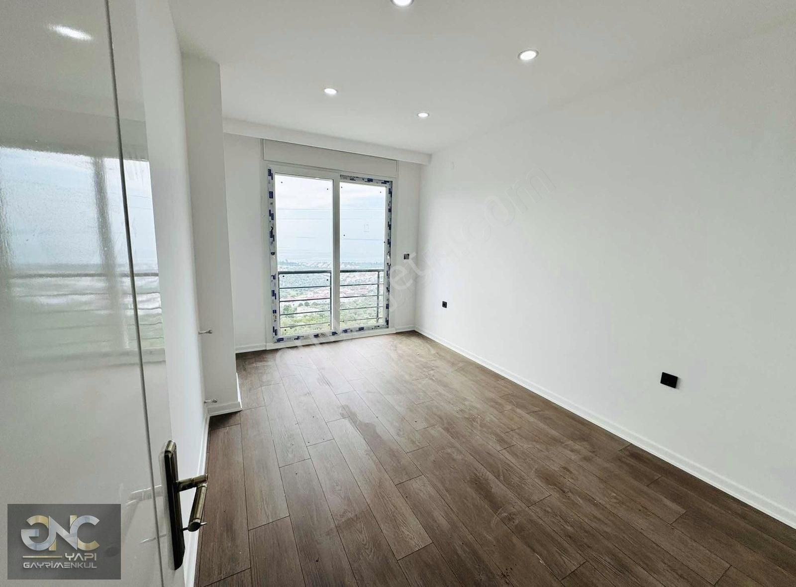 Didim Akbük'te Havuzlu Sitede Deniz Manzaralı Sıfır Daireler - Görsel 26