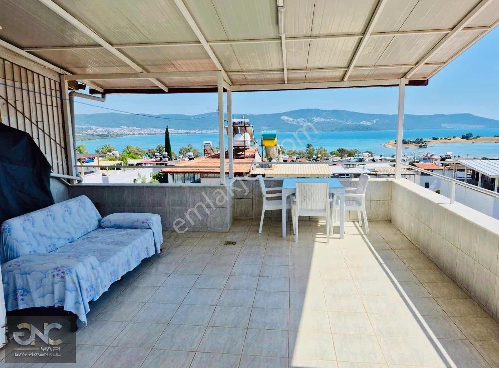 Denize Sıfır Sitede Geniş Bahçeli Eşyalı Deniz Manzaralı Yazlık - Görsel 29