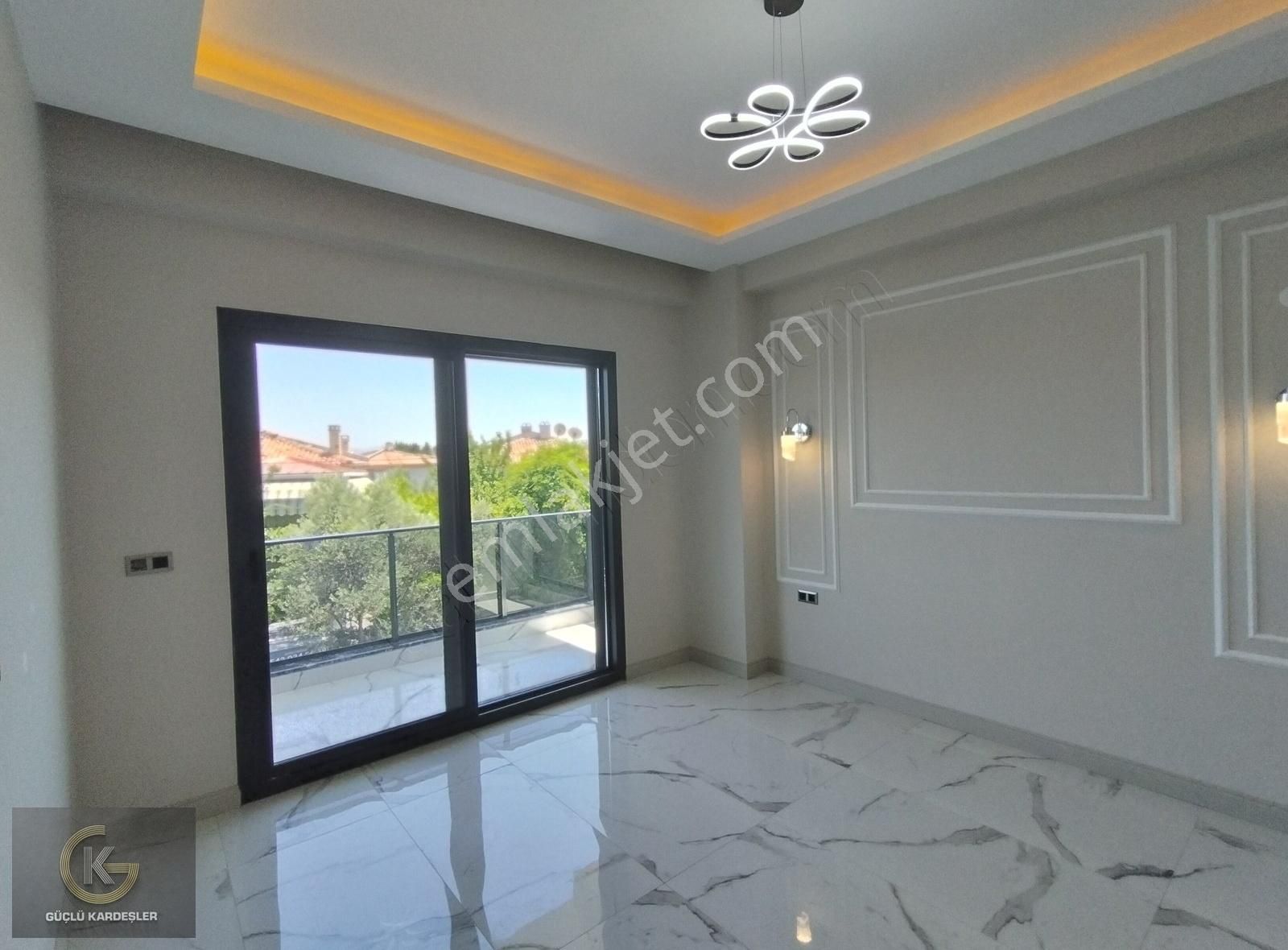 Güçlü Kardeşlerden Fenerde Denize 50 M. Ultra Lüks Villa - Görsel 34