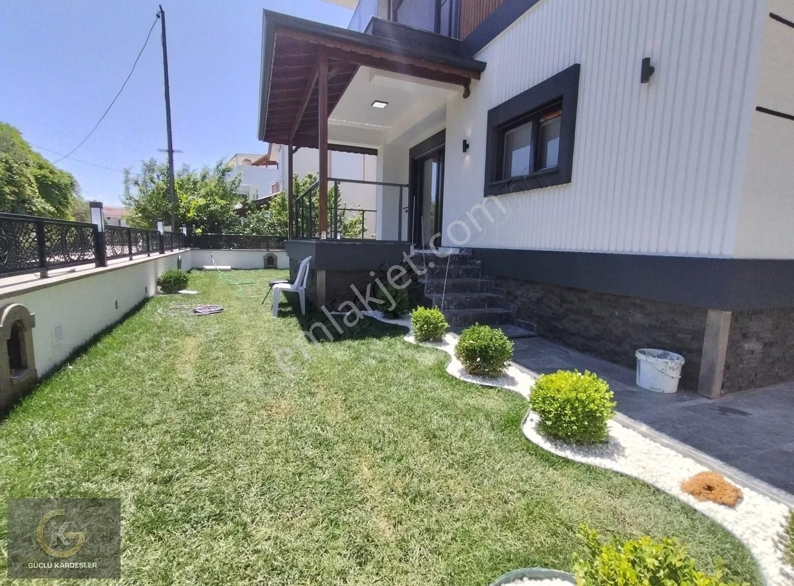 Güçlü Kardeşlerden Fenerde Denize 50 M. Ultra Lüks Villa - Görsel 8