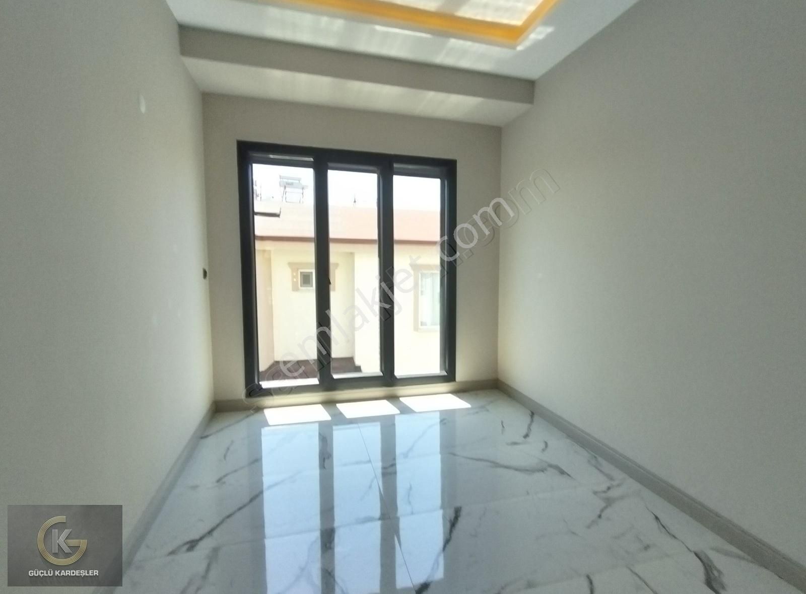 Güçlü Kardeşlerden Fenerde Denize 50 M. Ultra Lüks Villa - Görsel 12