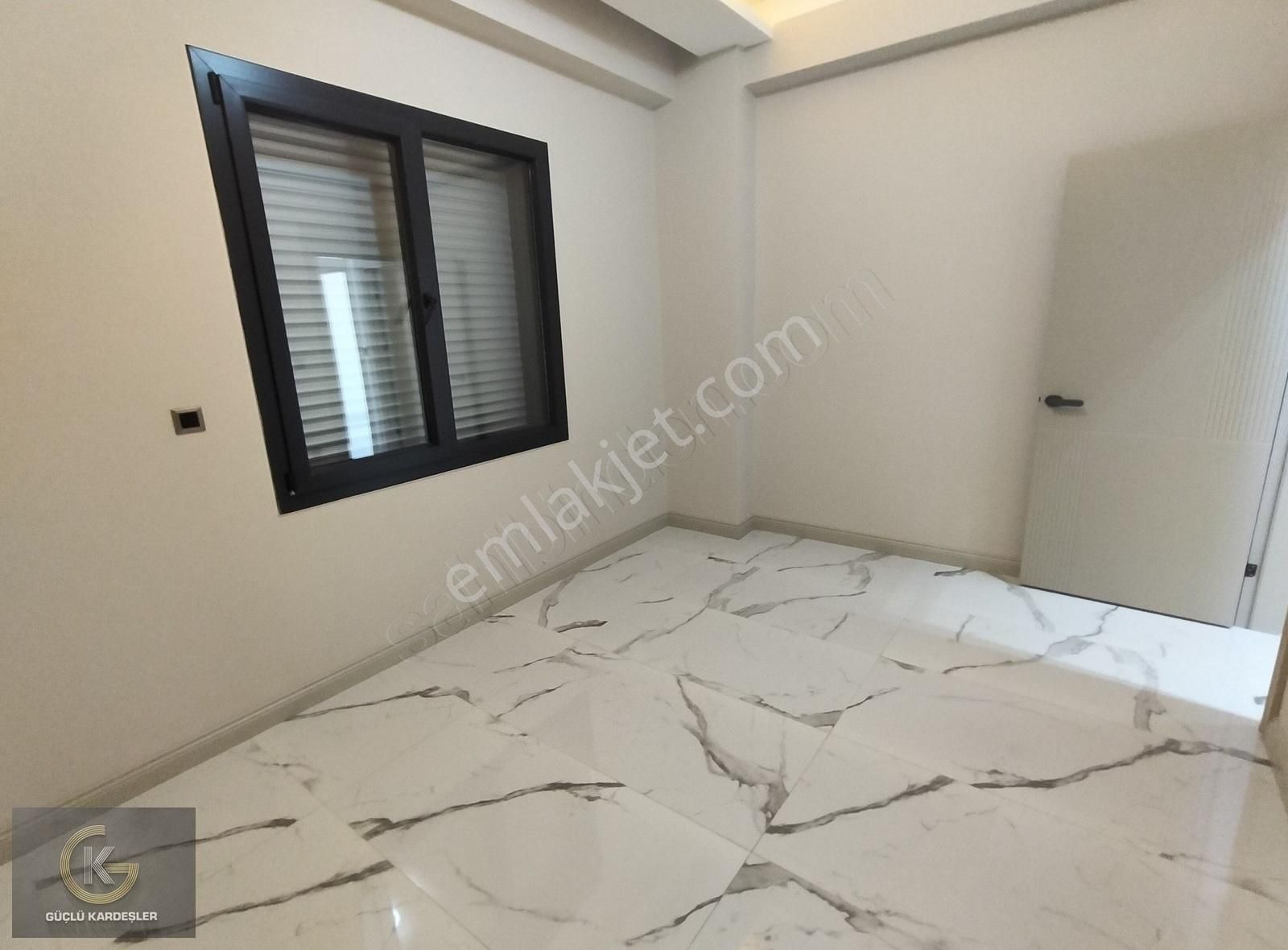 Güçlü Kardeşlerden Fenerde Denize 50 M. Ultra Lüks Villa - Görsel 11