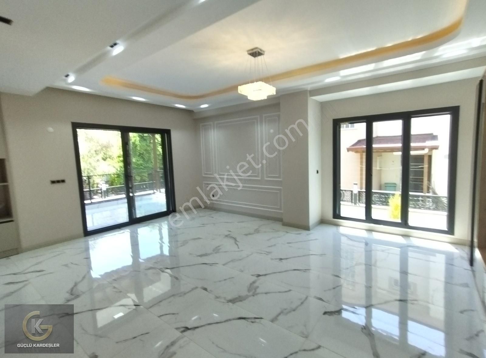 Güçlü Kardeşlerden Fenerde Denize 50 M. Ultra Lüks Villa - Görsel 3