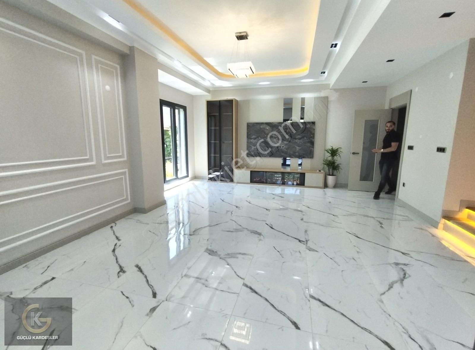 Güçlü Kardeşlerden Fenerde Denize 50 M. Ultra Lüks Villa - Görsel 5