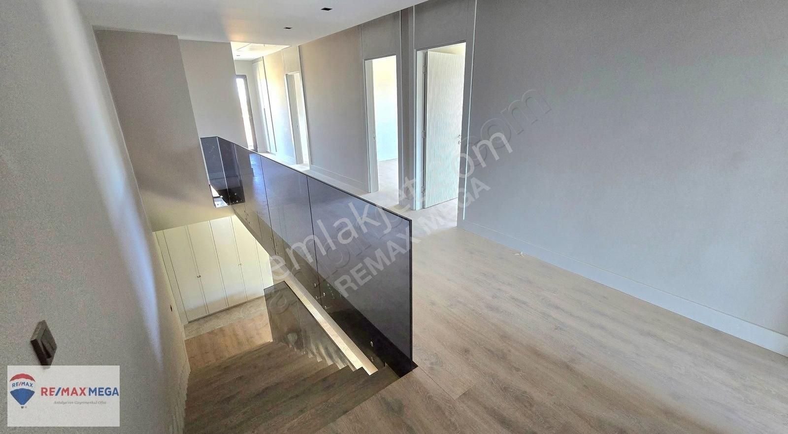 Altınkale'de 400 M² Arsada Akıllı Ev Konforu Havuzlu 4+1 Villa - Görsel 13