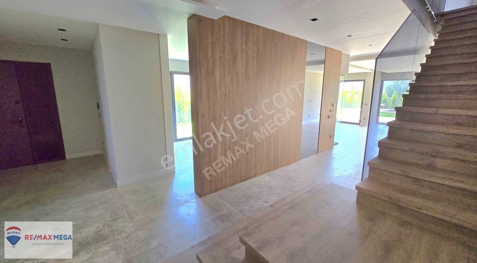 Altınkale'de 400 M² Arsada Akıllı Ev Konforu Havuzlu 4+1 Villa - Görsel 9