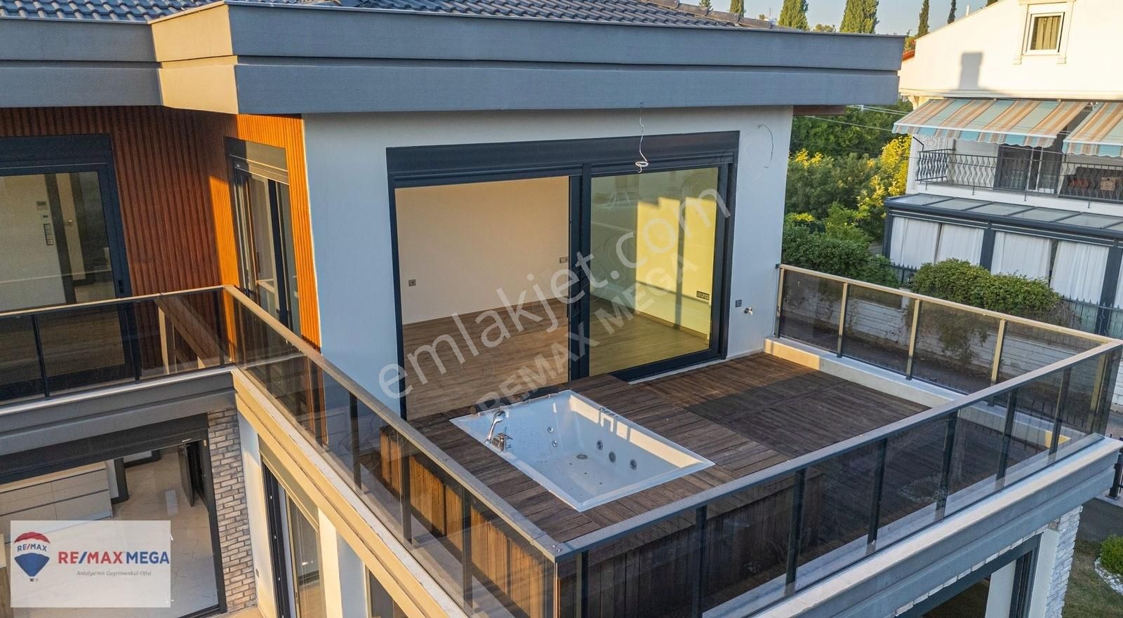 Döşemealtı Ağagölü'nde Ormanla İç İçe Modern Şık Villa - Görsel 5