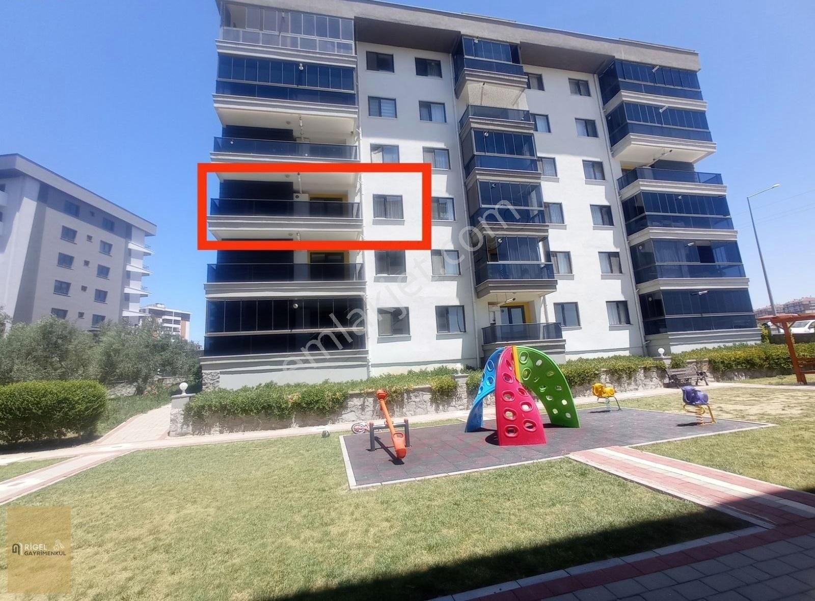 Yeni Devlet Hastanesi Bölgesinde Full Eşyalı Kiralık 2+1