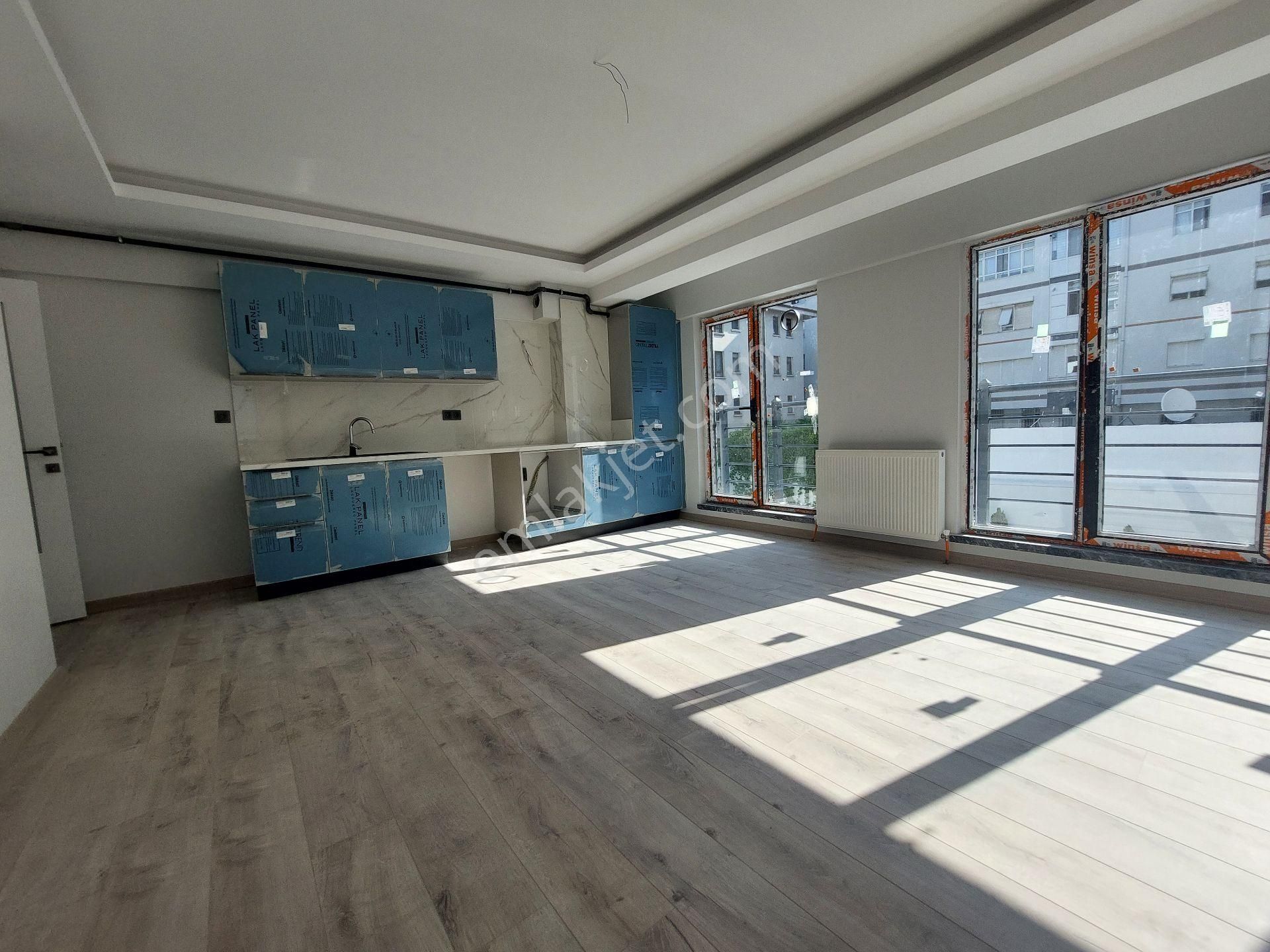 Beşevlere Yakın 2+1 Yeni Lüks Binada - Ara Kat - Bir Ayda Teslim-