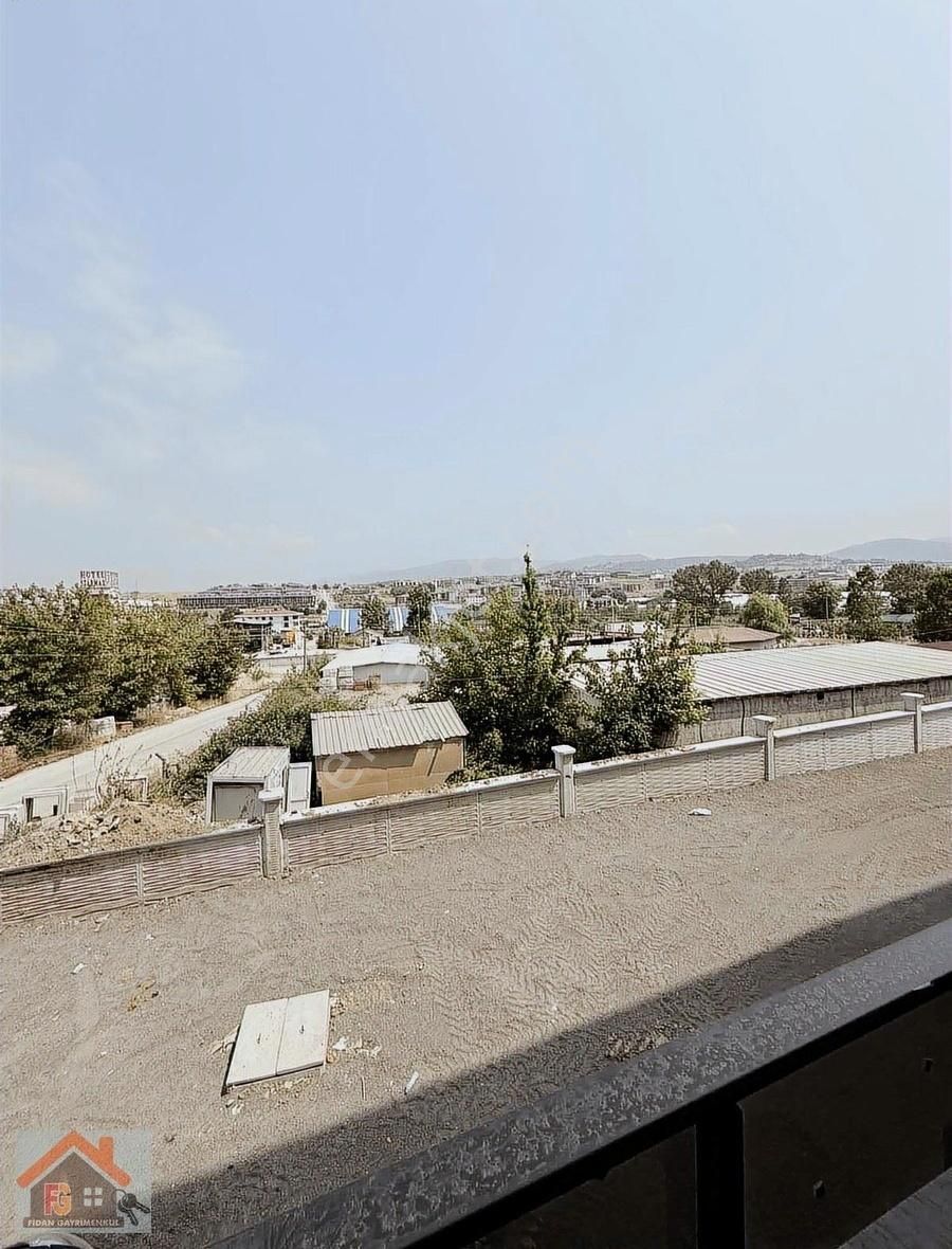Yalova Merkez Bursa Yoluna Cepheli Satılık 1+1 Geniş Daire - Görsel 15