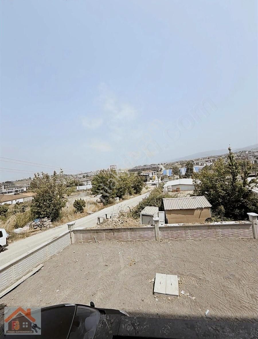Yalova Merkez Bursa Yoluna Cepheli Satılık 1+1 Geniş Daire - Görsel 9