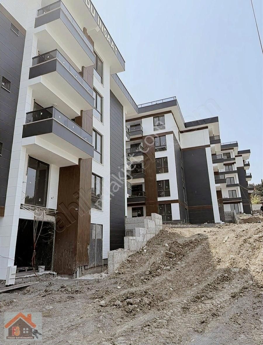 Yalova Merkez Bursa Yoluna Cepheli Satılık 1+1 Geniş Daire - Görsel 10