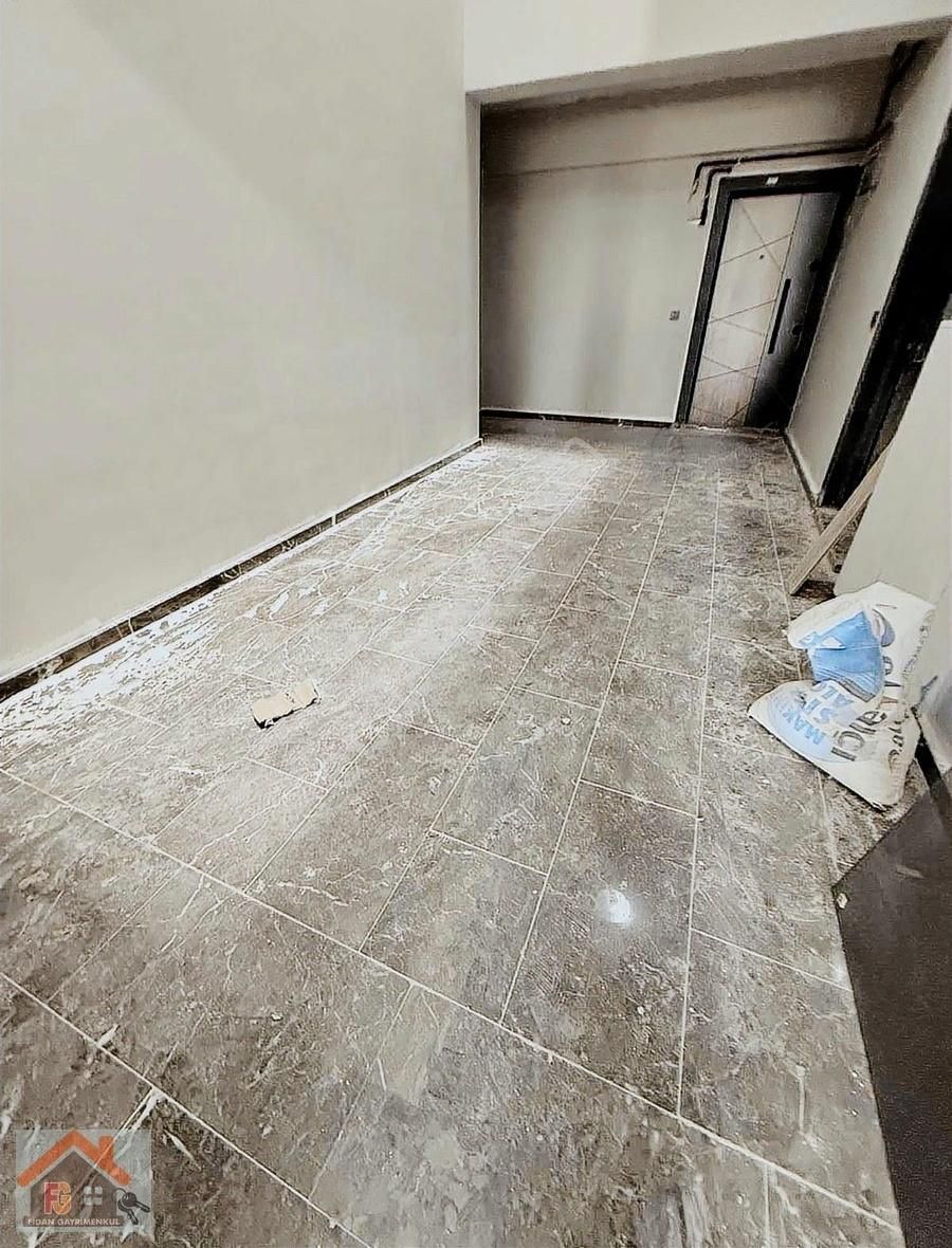Yalova Merkez Bursa Yoluna Cepheli Satılık 1+1 Geniş Daire - Görsel 5