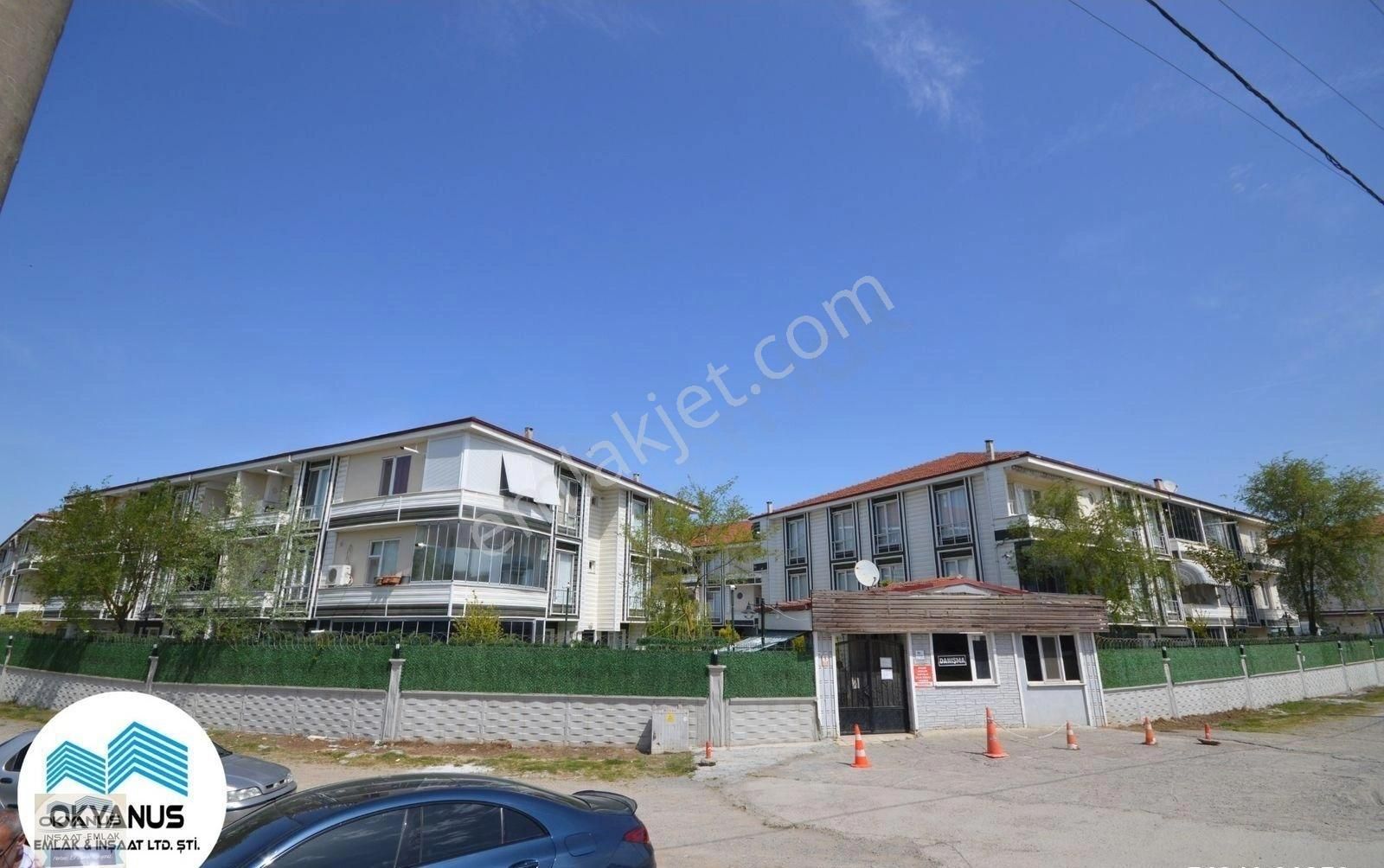 Karasu Da Prestijli Sitede, Havuzlu Ve Güvenlikli 1+1 Daire!