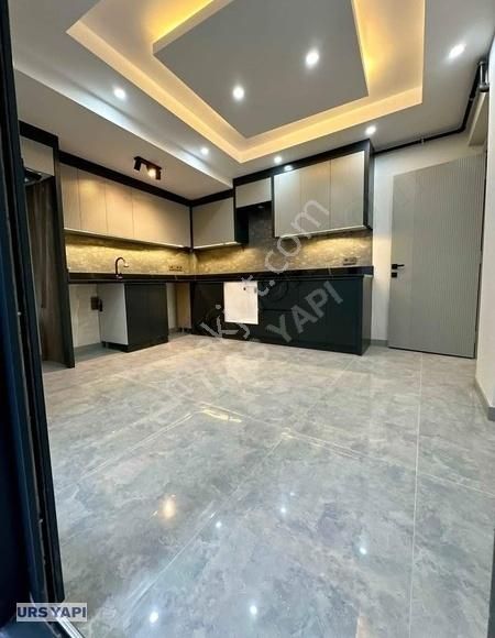 Urs Yapı'dan Ebeveyn Banyolu Çok Geniş Lüks Dizayn Balkonlu Acil