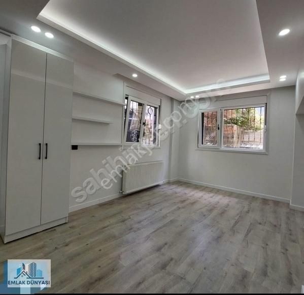 Emlak Dünyası Satılık 1+1 Lüks İskanlı Kat Mülkiyetli Daire