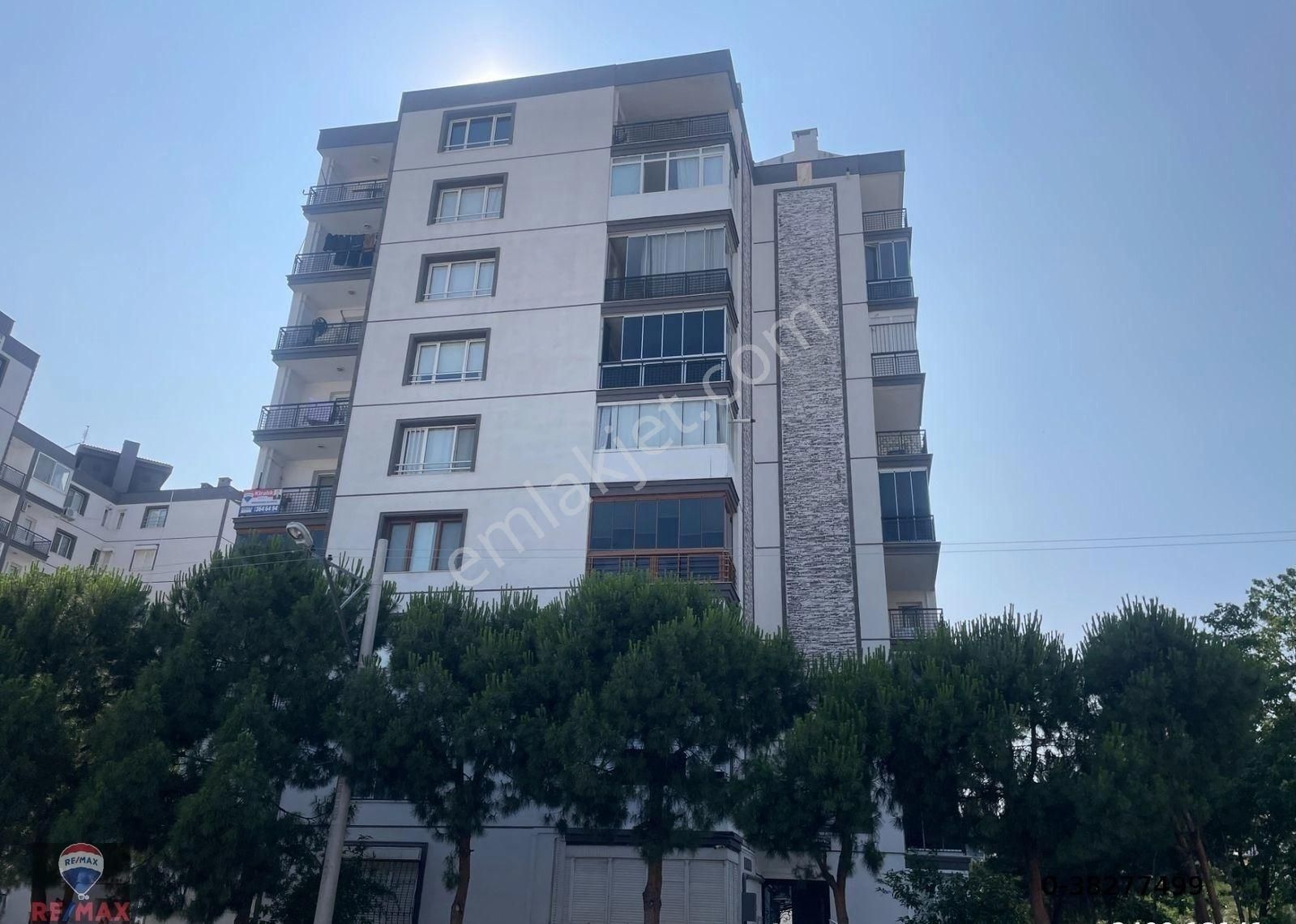 Eşyalı 3+1 Kiralık Daire Doğalgazlı Asansörlü Ara Kat