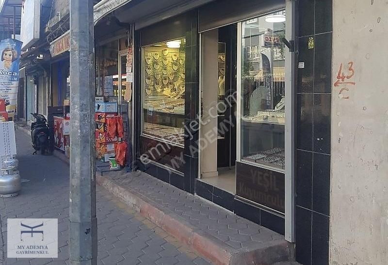 Yeşilyurt-ibo Osman Cadde Üzeri 3 İşyeri Ve 4 Ev..