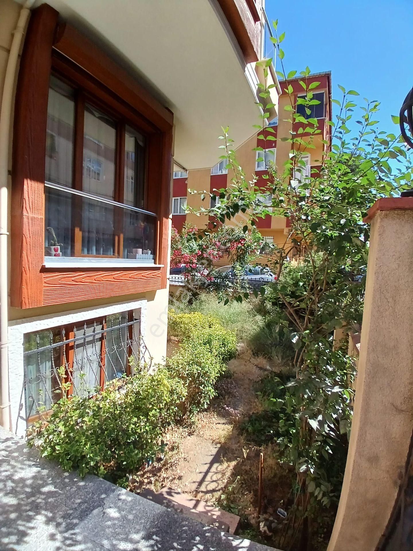 Sancaktepe Meclis Mahallesinde Satılık 2+1 Ters Dubleks Daire