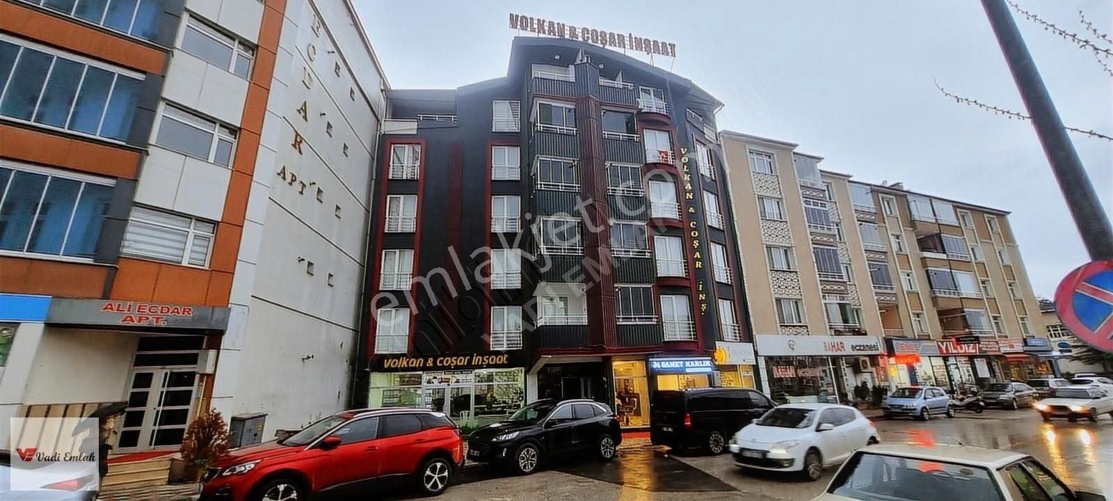 Vadi Emlak'tan Üniversite Hastanesinin Yanında Kiralık 3+1 Daire