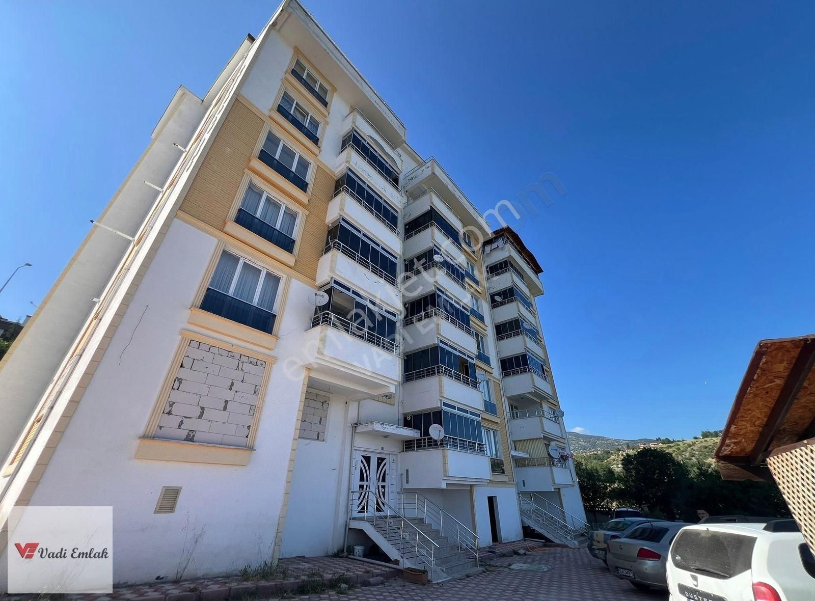 Vadi Emlak'tan Kaşıkcıbağlar'da Sıfır Kiralık 5.5+1 Dublex Daire