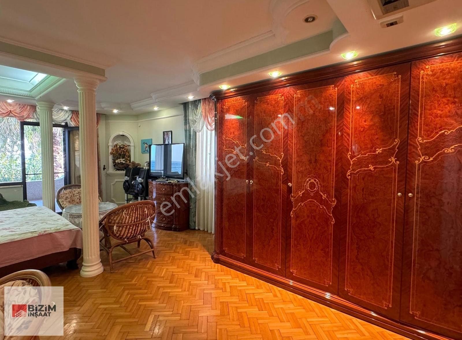 Silivri Gümüşyaka Mahallesi'nin Gözde Yalısı 3000m2 - Görsel 35