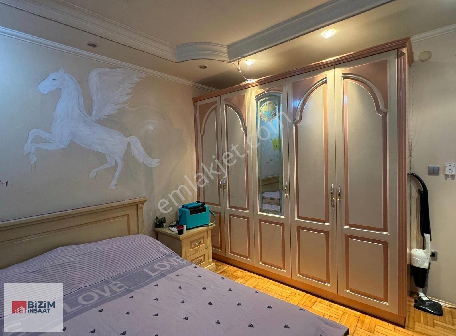 Silivri Gümüşyaka Mahallesi'nin Gözde Yalısı 3000m2 - Görsel 23