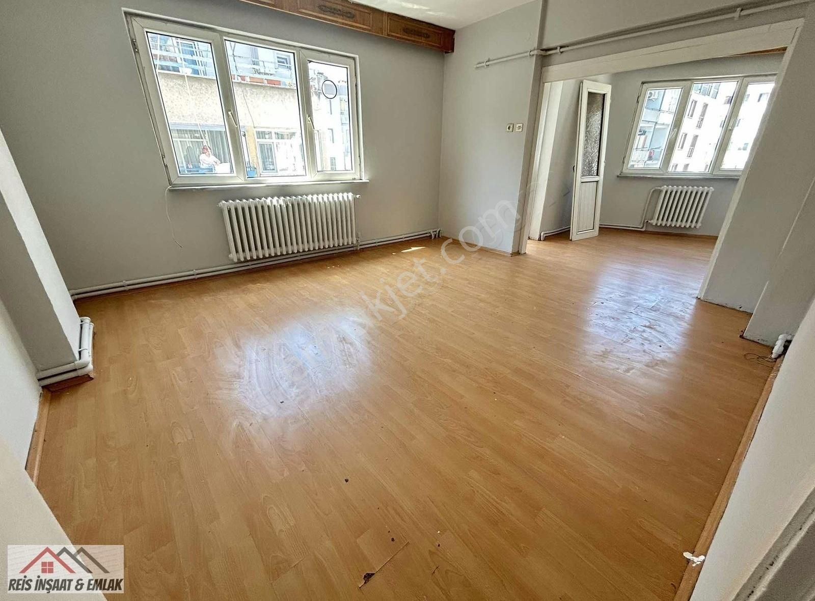 Reisten Davutdede Mah.de 2+1 100m2 Kombili Arakat Daire