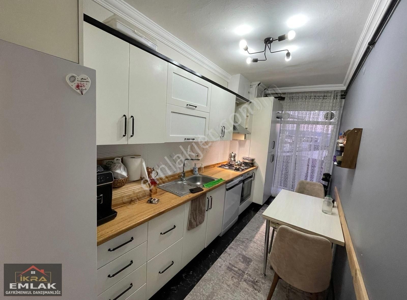 İkra'dan Demetevlerde İskanlı Asansörlü 3+1 Full Yapılı Daire