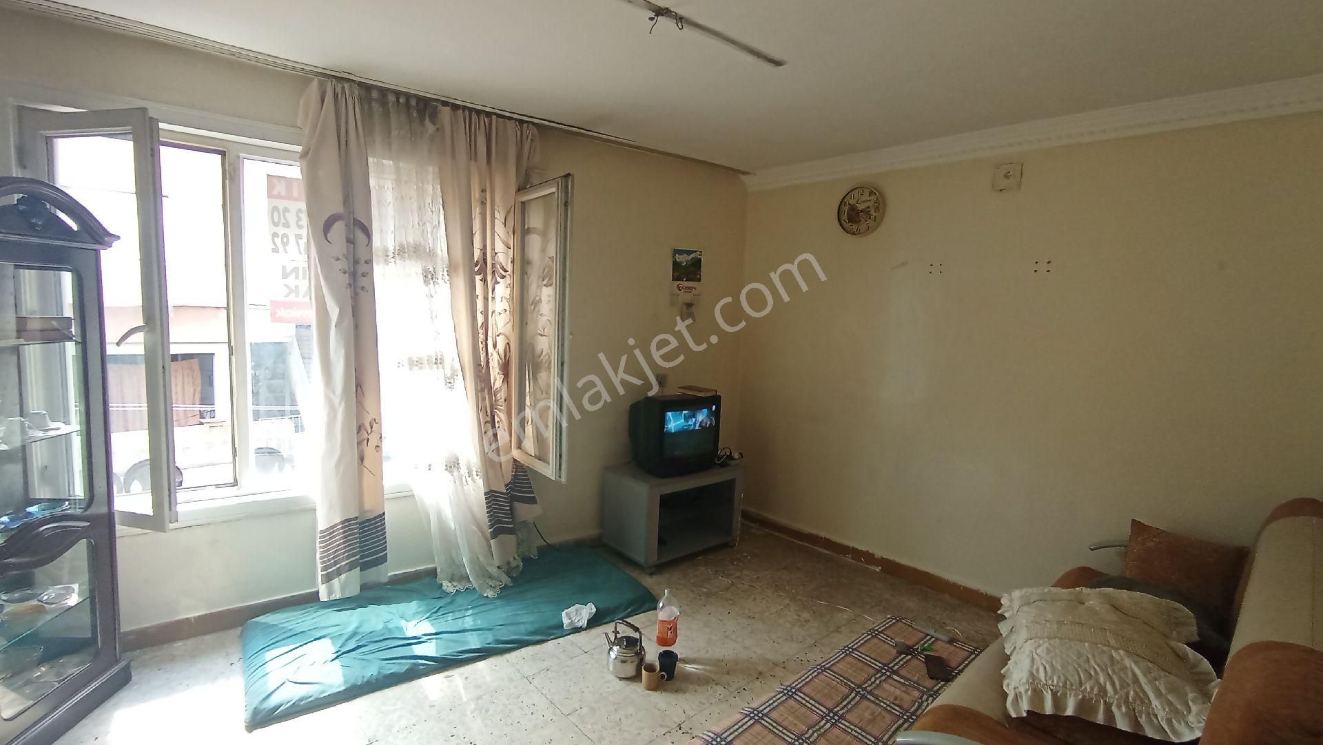 Yukarıbayır Mahlesinde 3 Katlı Müstakil Ev - Görsel 15