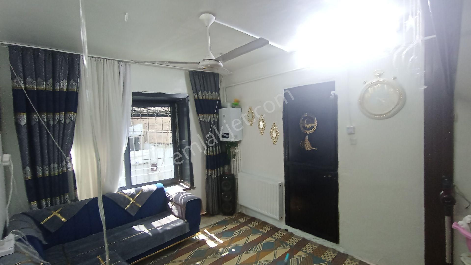 Yukarıbayır Mahlesinde 3 Katlı Müstakil Ev - Görsel 21