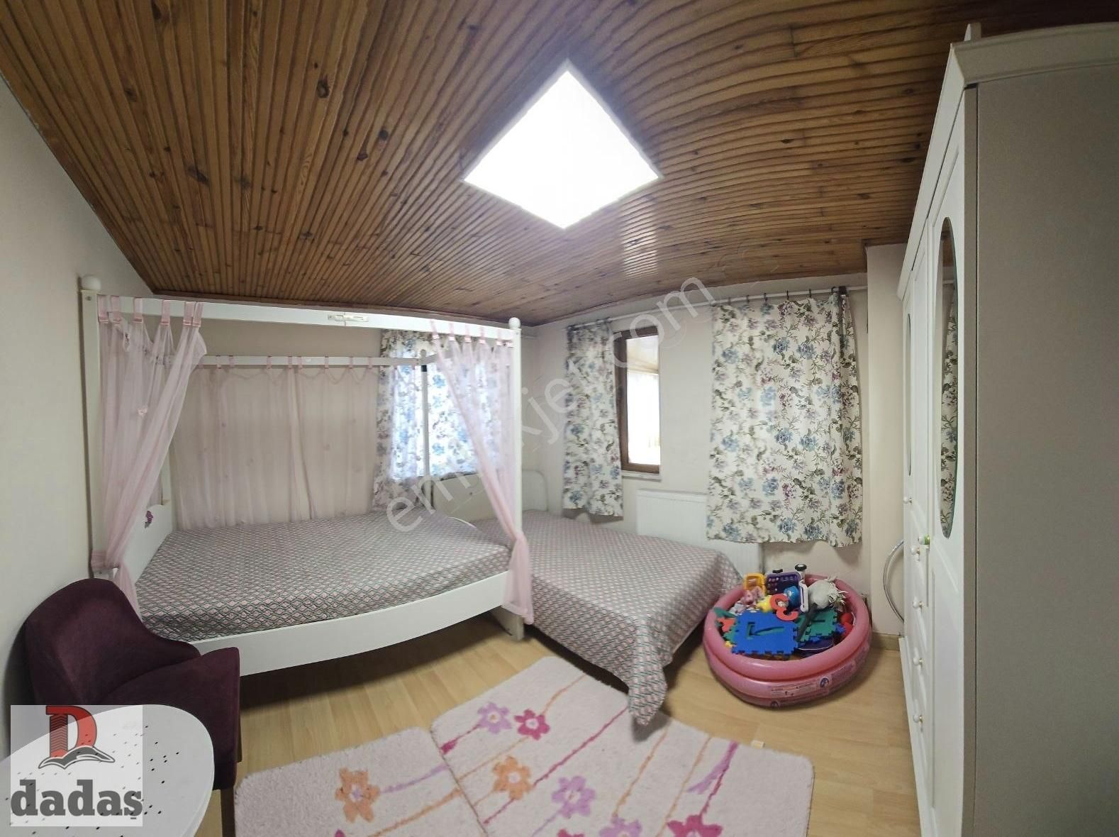 Dadaş Emlaktan 250 M2 6+1 Masrafsız Satılık Dubleks Daire
