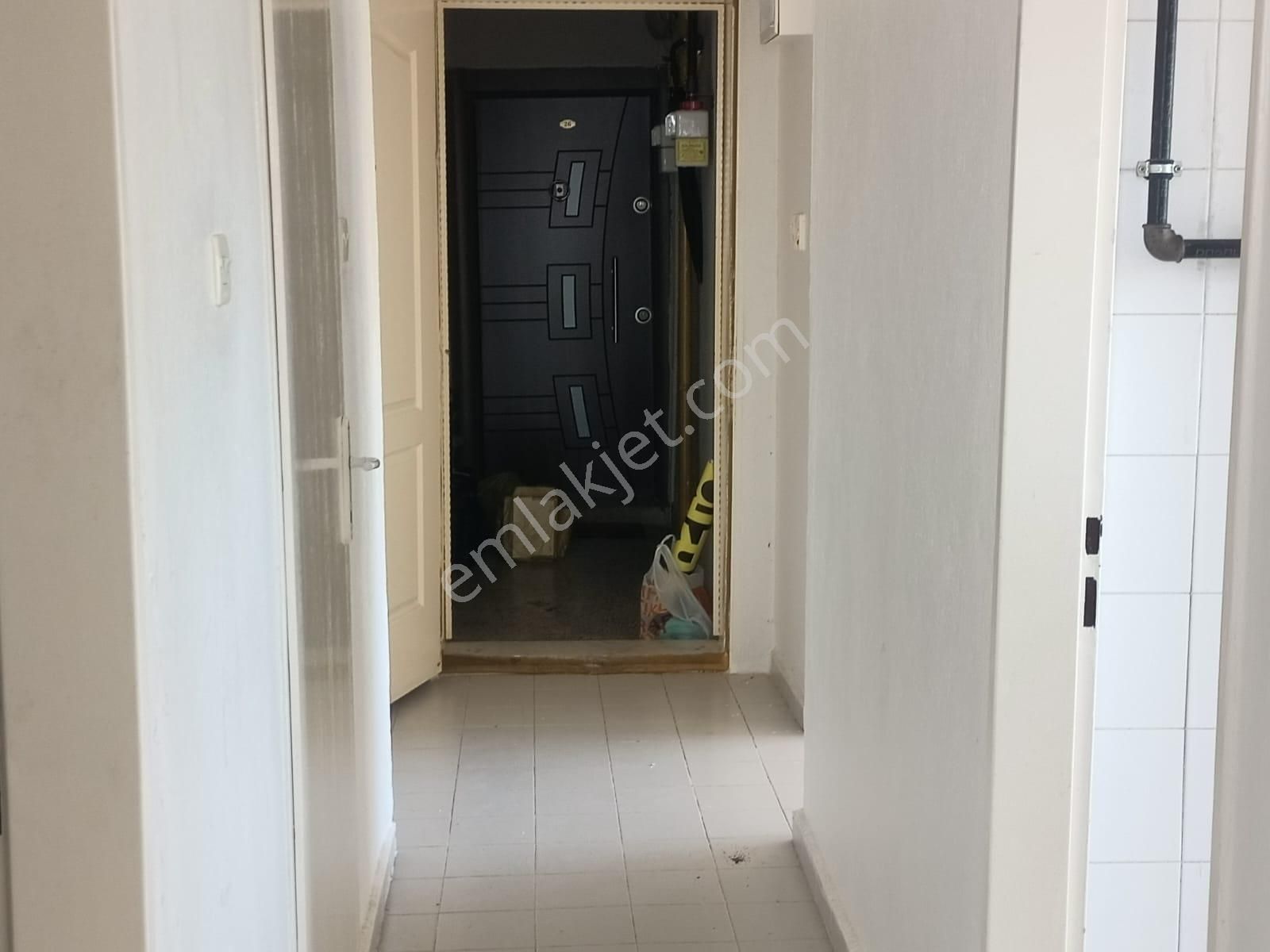 Bornova Evka 4 Migros Karşısı 2+1 Doğalgazlı Kiralık Daire