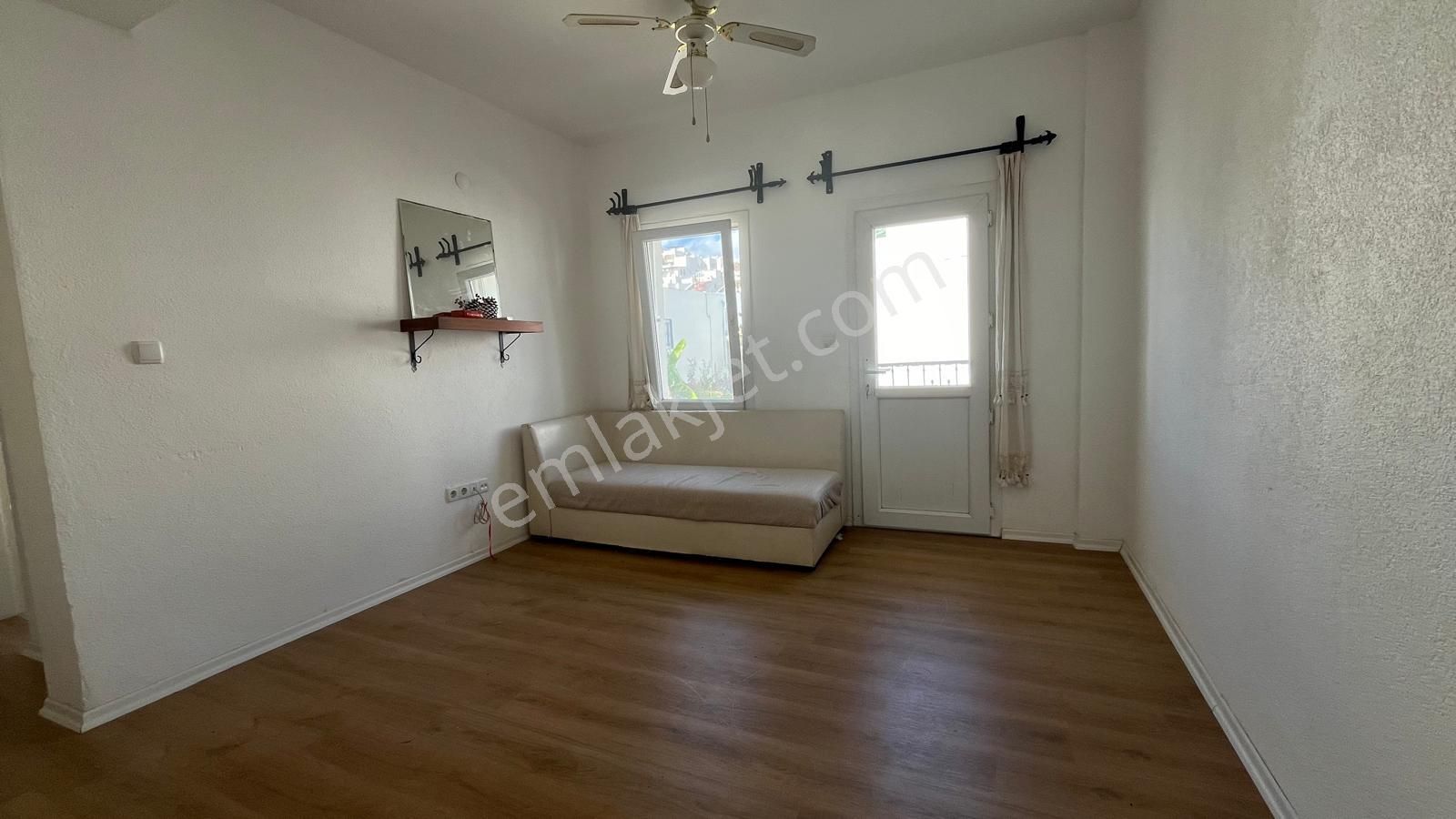 Bodrum Merkeze Yakın Satılık Havuzlu Sitede 1+1 Daire
