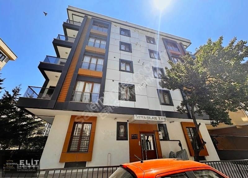 Kartal Adliyesine Yürüme Mesafesinde 2+1 Satılık Daire