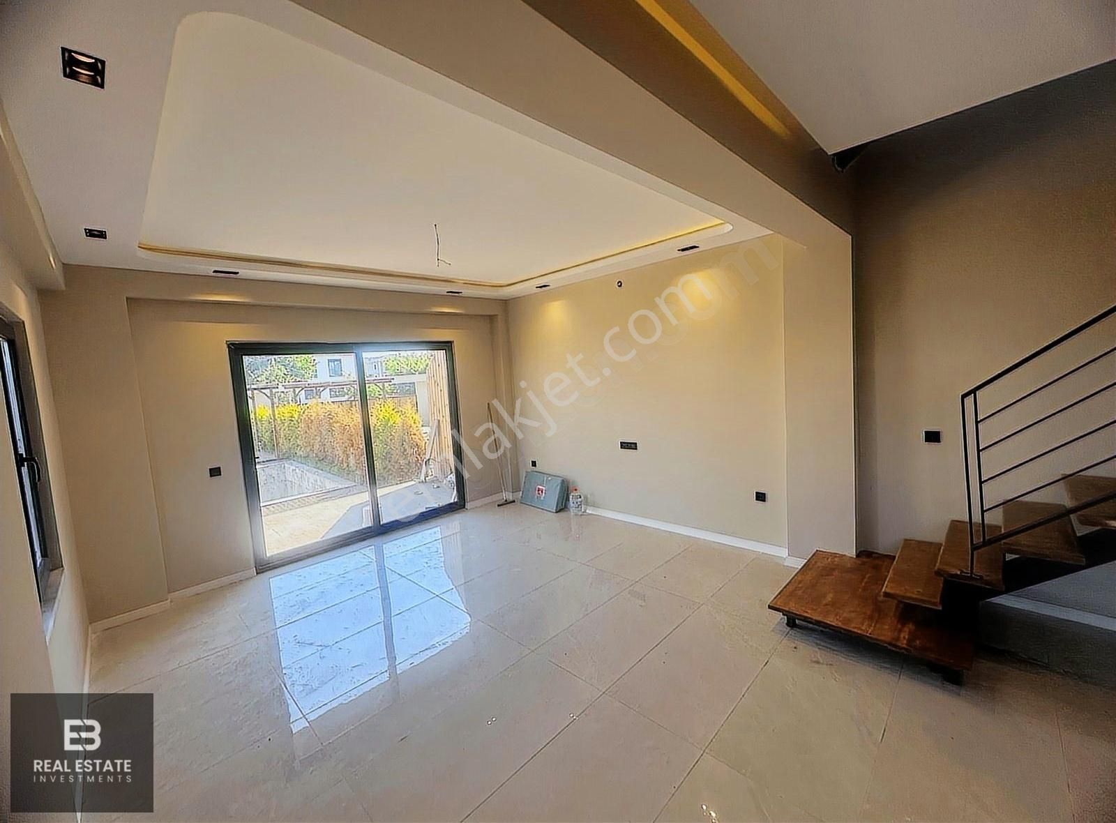 Sakarya Karasu'da 5+1 Isıtmalı Havuz Özel Tasarım Lüks Villa - Görsel 35