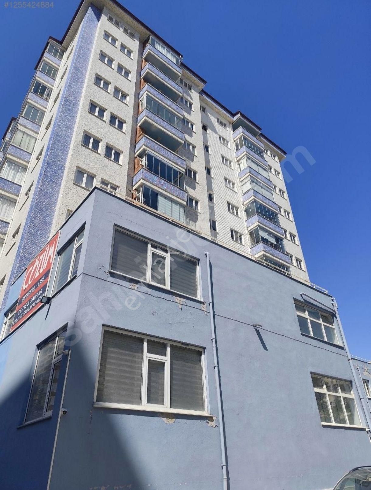 Bor Yolu Üzeri Ramada Otel Yanı Avm Karşısı Osman Bircan Apartmanı Satılık Daire