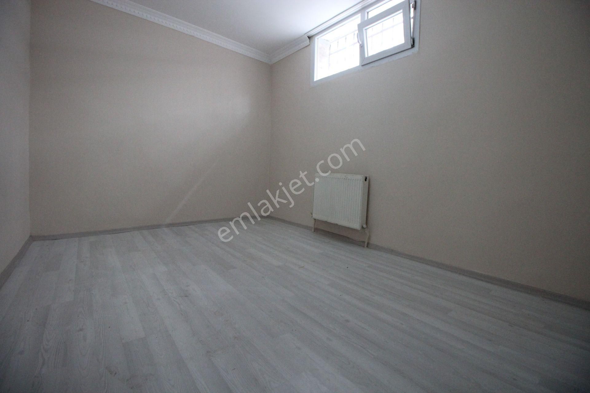 Evalmak'tan Kanarya Mah.de Satılık 2+1 Bahçe Katı Daire