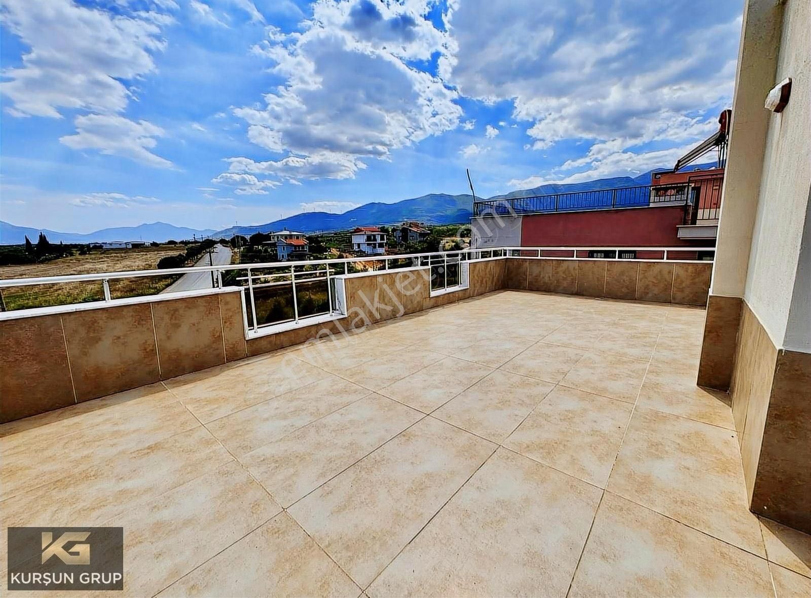 Karaoğlanlı Villalar Bölgesinde 4+1 Müstakil Manzaralı Villa - Görsel 34